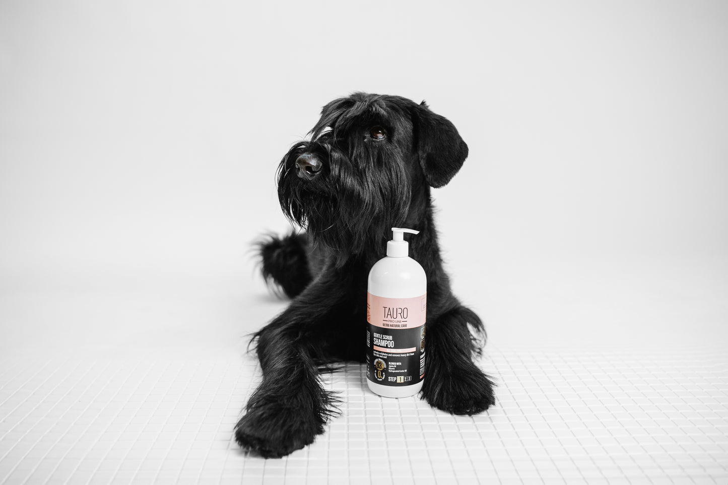 Tauro Pro Line Ultra Natural Care Gentle Scrub Shampoo Делікатний шампунь-скраб для шерсті та шкіри собак і котів, 400 м