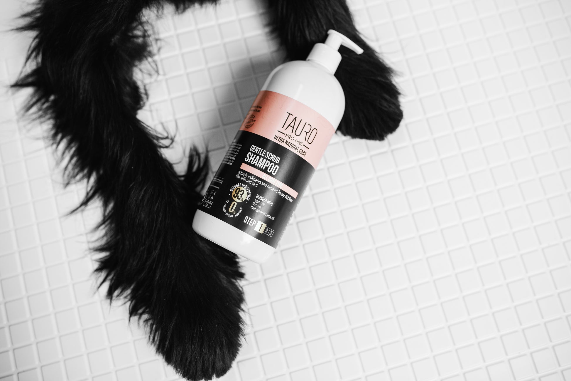 Tauro Pro Line Ultra Natural Care Gentle Scrub Shampoo Делікатний шампунь-скраб для шерсті та шкіри собак і котів, 400 м