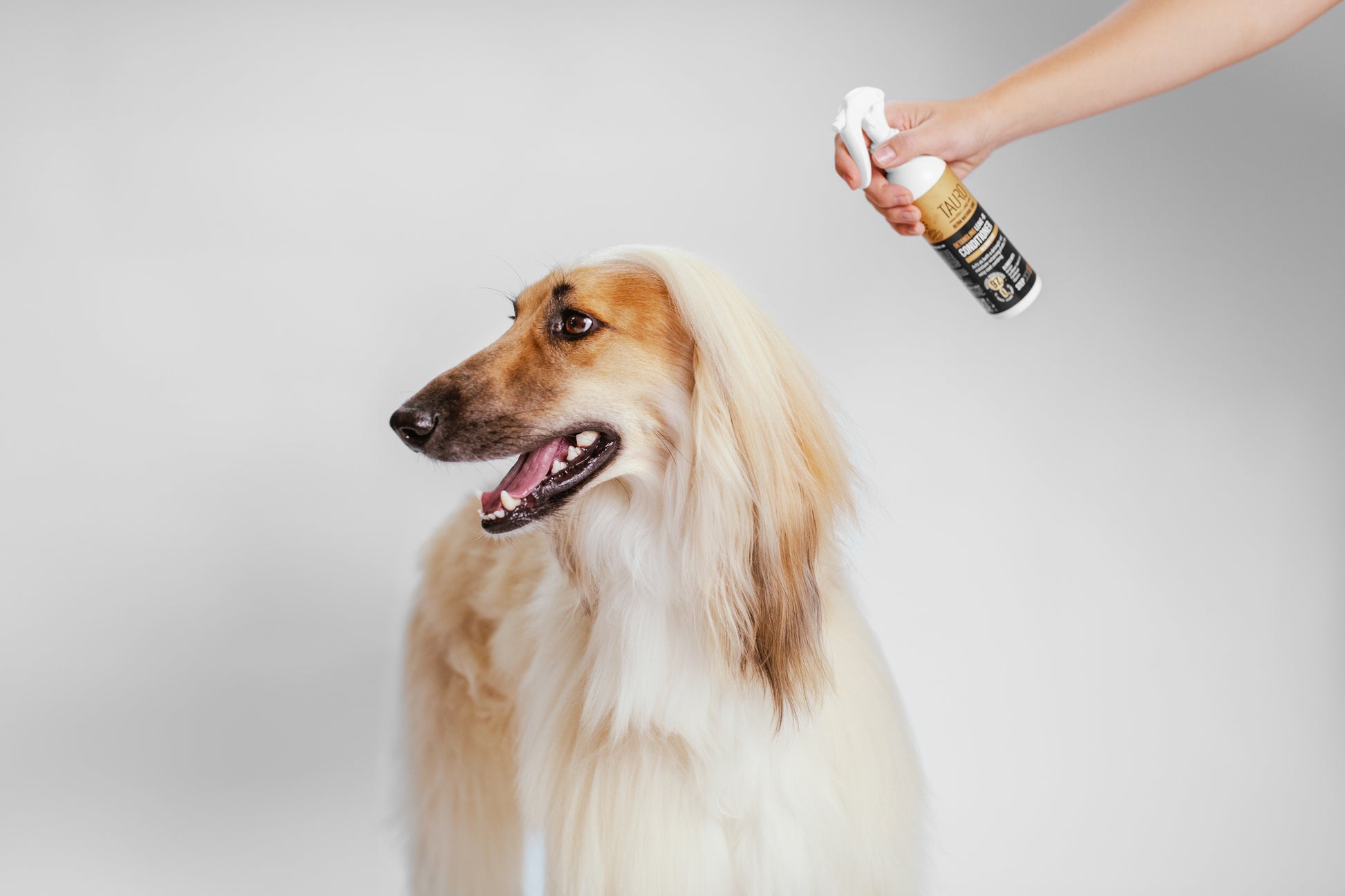 Tauro Pro Line Ultra Natural Care Detangling Leave-In Conditioner Незмивний кондиціонер, що розплутує шерсть, для собак 